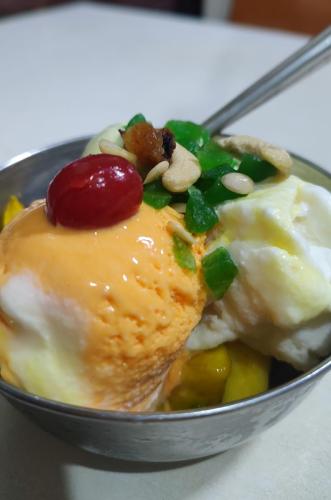 Gadbad-Icecream