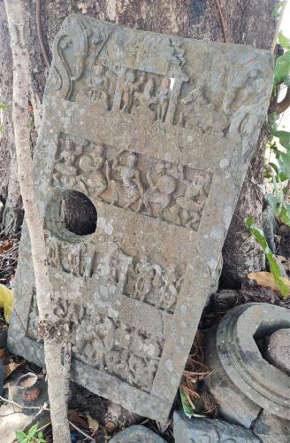 Sculptures-at-Mirjan-Fort